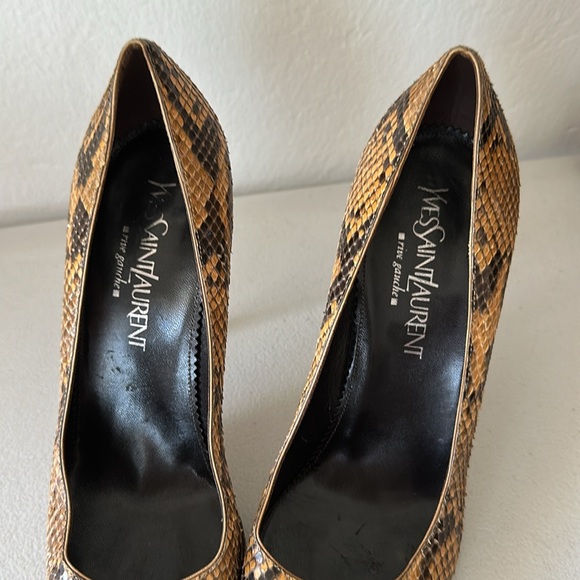 Saint Laurent Snakeskin Animal Print Pumps - Picture 4 of 11